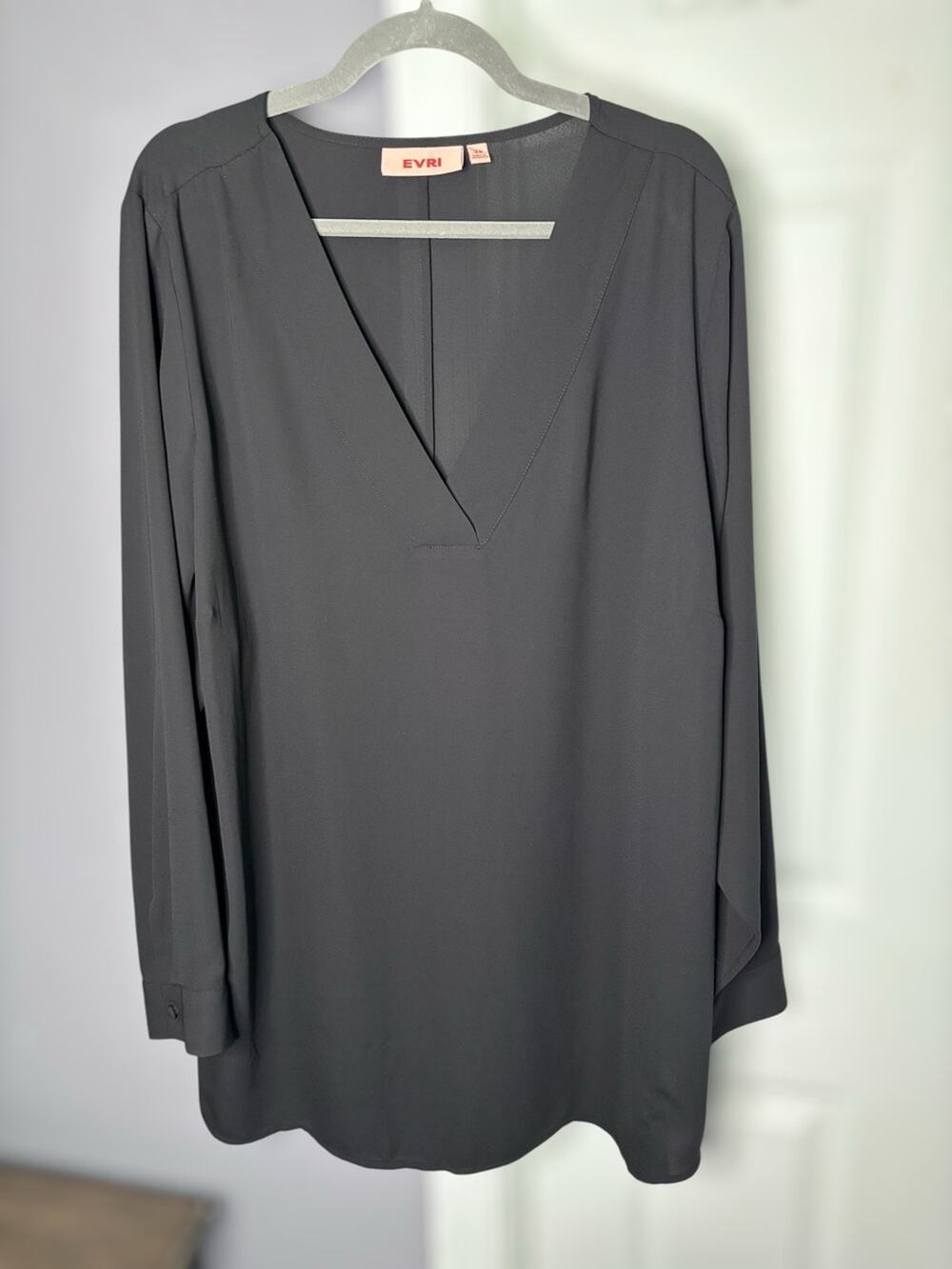 Evri Black V Neck Long Sleeve Tunic Blouse 3X